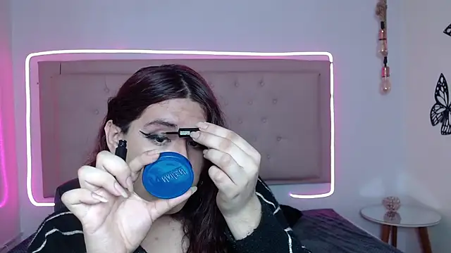 Snapshot of kathepickmanx chatting on 10.03.25 kathepickmanx online show from 10.03.25