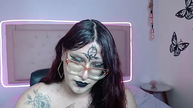 Snapshot of kathepickmanx chatting on 11.01.25 kathepickmanx online show from 11.01.25