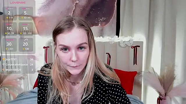 Molly Pink  online show from 03.21.25