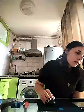 Rosanna Rennie online show from 01.22.25