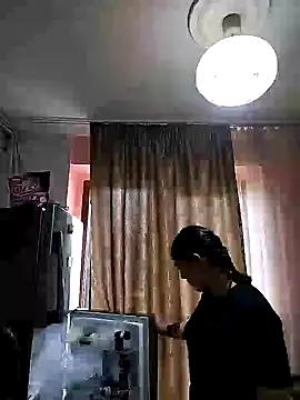 Rosanna Rennie online show from 02.18.25