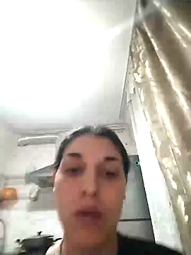 Rosanna Rennie online show from 02.18.25