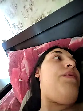 Rosanna Rennie online show from 03.05.25