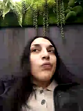 Rosanna Rennie online show from 03.05.25