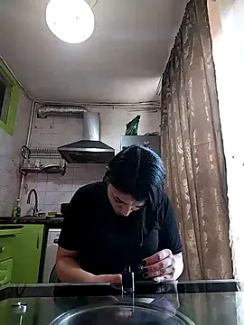 Rosanna Rennie online show from 03.08.25