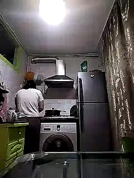 Rosanna Rennie online show from 03.19.25