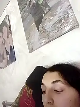 Rosanna Rennie online show from 10.02.25