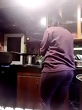 Rosanna Rennie online show from 10.28.25