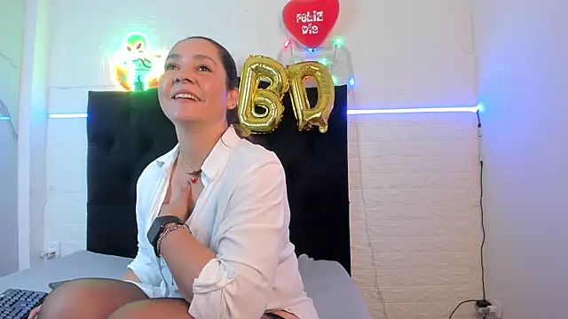 Snapshot of Miiss_eva chatting on 09.25.25 Miiss eva online show from 09.25.25