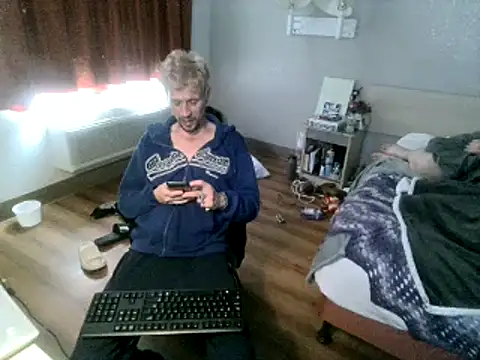 AQuickPhyx online show from 02.20.25