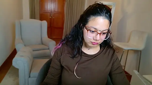 Snapshot of SelenaBlumX chatting on 01.17.25 SelenaBlumX online show from 01.17.25