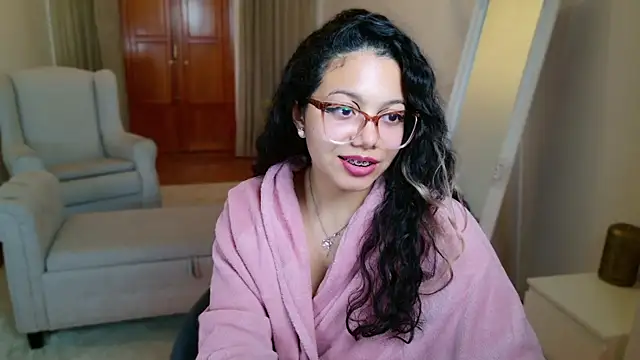 Snapshot of SelenaBlumX chatting on 01.26.25 SelenaBlumX online show from 01.26.25