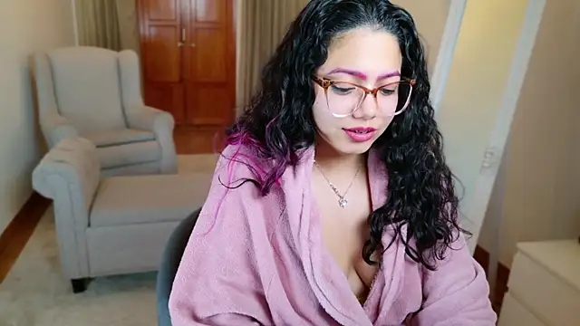 Snapshot of SelenaBlumX chatting on 01.29.25 SelenaBlumX online show from 01.29.25