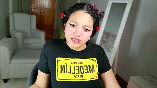 Snapshot of SelenaBlumX chatting on 02.09.25 SelenaBlumX online show from 02.09.25