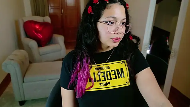 Snapshot of SelenaBlumX chatting on 02.28.25 SelenaBlumX online show from 02.28.25