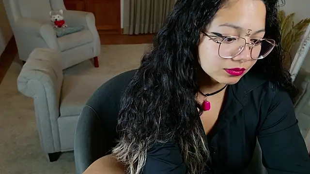 Snapshot of SelenaBlumX chatting on 10.03.25 SelenaBlumX online show from 10.03.25