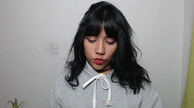 juli love11 online show from 03.05.25