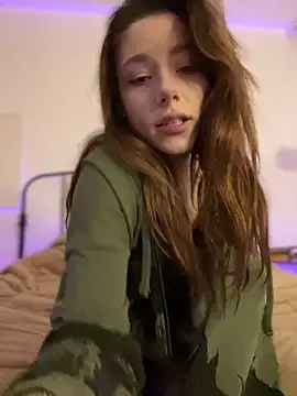 Snapshot of Mary_Leaf chatting on 02.06.25 Mary Leaf online show from 02.06.25