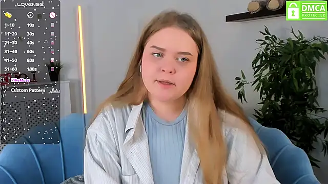 Snapshot of Erica__Alta chatting on 01.20.25 Erica Alta online show from 01.20.25