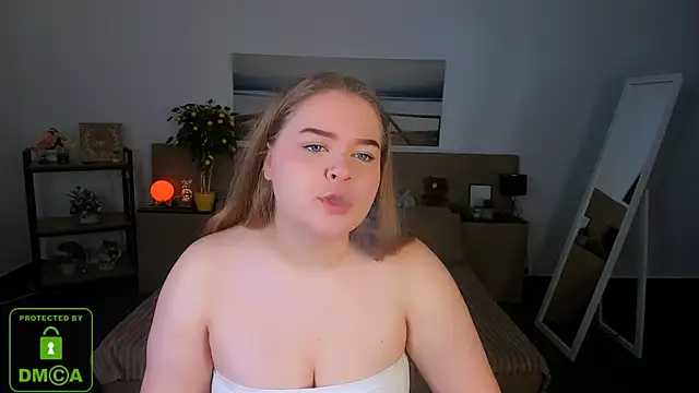 Snapshot of Erica__Alta chatting on 01.23.25 Erica Alta online show from 01.23.25