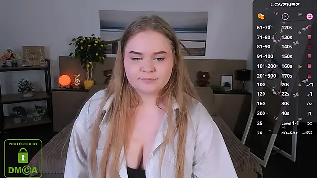 Snapshot of Erica__Alta chatting on 01.31.25 Erica Alta online show from 01.31.25