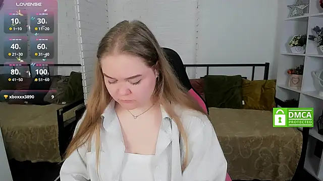 Snapshot of Erica__Alta chatting on 02.10.25 Erica Alta online show from 02.10.25