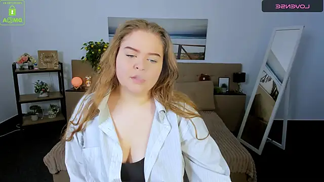 Snapshot of Erica__Alta chatting on 02.24.25 Erica Alta online show from 02.24.25