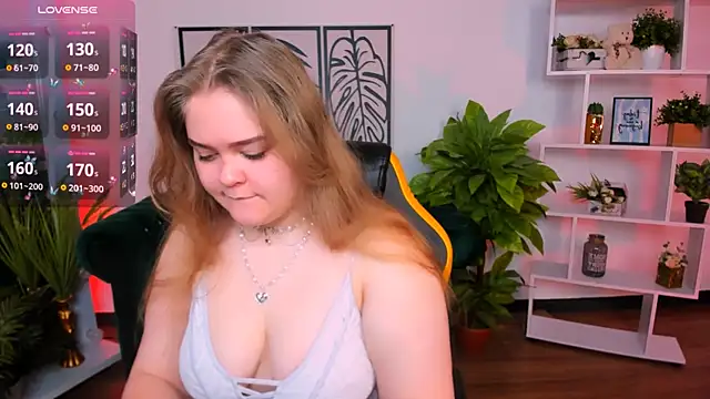 Snapshot of Erica__Alta chatting on 03.02.25 Erica Alta online show from 03.02.25