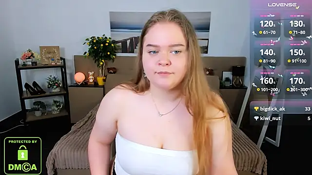 Snapshot of Erica__Alta chatting on 03.11.25 Erica Alta online show from 03.11.25