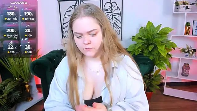 Snapshot of Erica__Alta chatting on 03.16.25 Erica Alta online show from 03.16.25