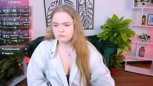 Snapshot of Erica__Alta chatting on 03.16.25 Erica Alta online show from 03.16.25