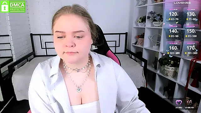 Snapshot of Erica__Alta chatting on 03.23.25 Erica Alta online show from 03.23.25