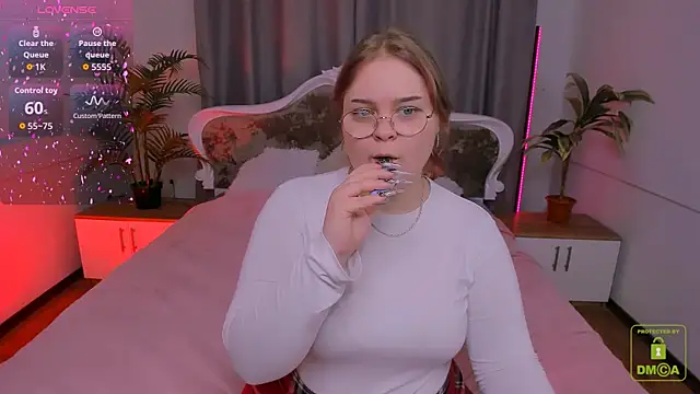 Erica  Alta online show from 11.17.25