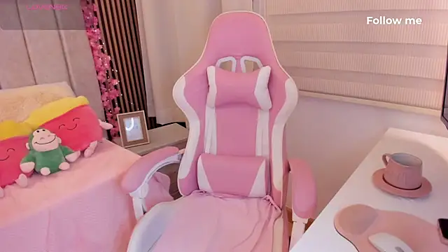 tamy xoo online show from 11.18.25