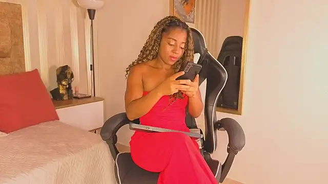 avis lara online show from 03.19.26