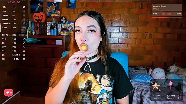 Annycolin  online show from 10.25.25