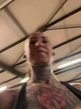 Black sweet Rose online show from 02.03.25