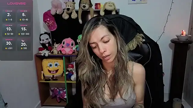 Snapshot of Princezzlove3 chatting on 11.12.25 Princezzlove3 online show from 11.12.25