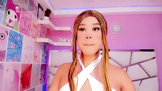 Vanessapintoo online show from 10.25.25