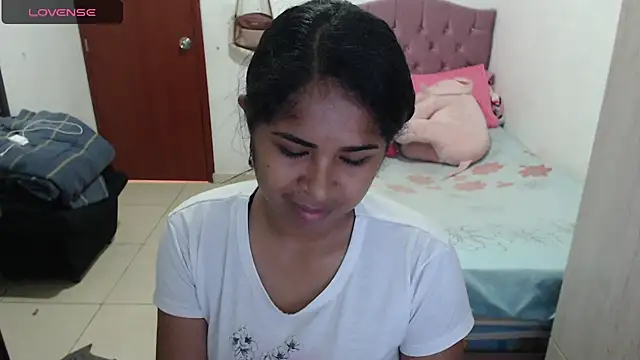 Snapshot of july-feria chatting on 10.04.25 july-feria online show from 10.04.25