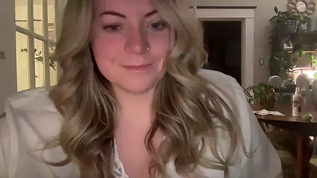 Snapshot of girlnextdoorjoelle chatting on 01.12.25 girlnextdoorjoelle online show from 01.12.25