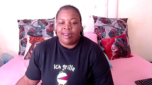 omalicha98 online show from 02.21.25