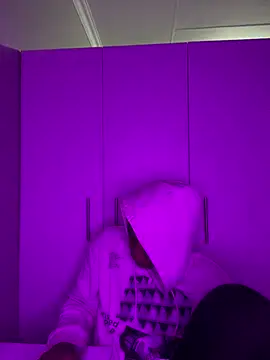 snotLoud online show from 03.18.25