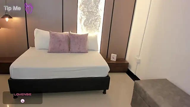 lilly ass  online show from 11.17.25