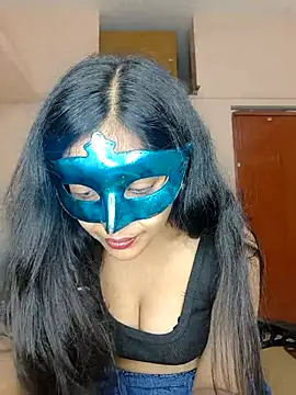 Snapshot of Babbyy_doll chatting on 10.28.25 Babbyy doll online show from 10.28.25