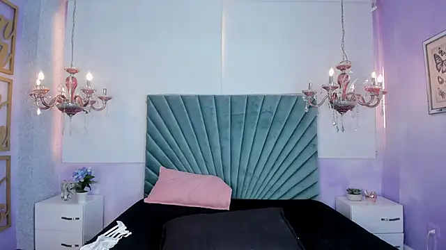 Snapshot of Aitana_Hilton_ chatting on 03.19.25 Aitana Hilton online show from 03.19.25