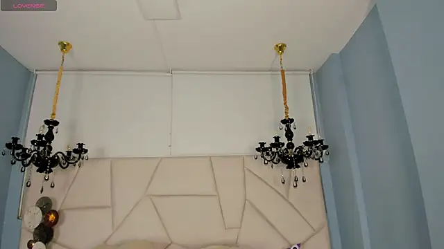 Snapshot of Aitana_Hilton_ chatting on 11.01.25 Aitana Hilton online show from 11.01.25