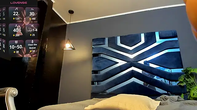 Snapshot of bruno_cavalli chatting on 02.12.25 bruno cavalli online show from 02.12.25