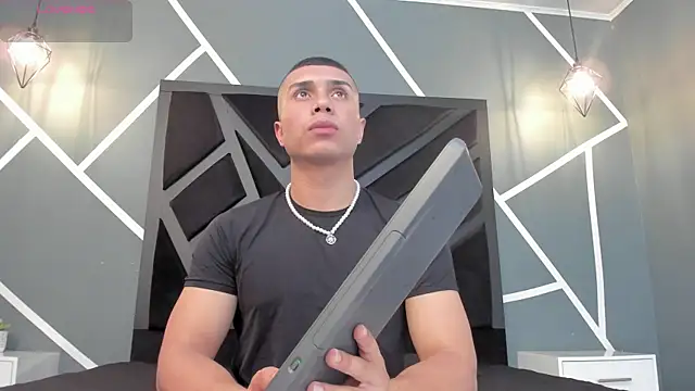 Snapshot of bruno_cavalli chatting on 01.08.26 bruno cavalli online show from 01.08.26