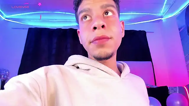 Ethan Boyy online show from 03.03.26